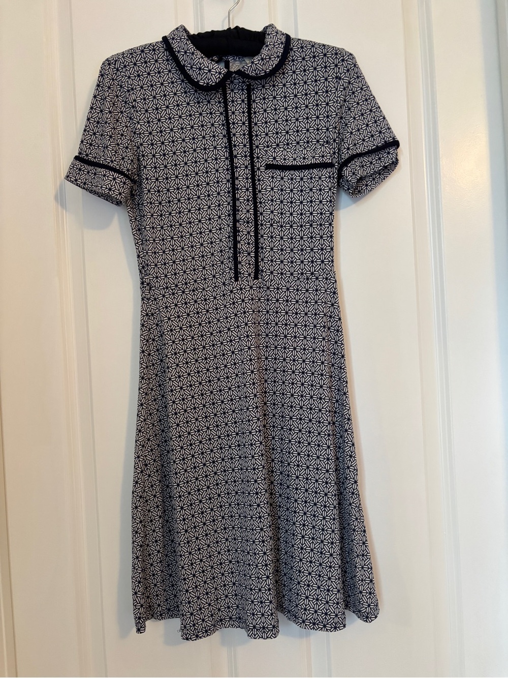 Monteau - Women’s Classic Navy & White Patterned Short-Sleeve Dress. Sz S